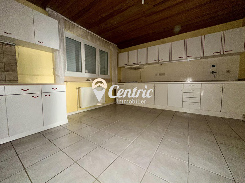 Maison - 80 m² - 5 pièces