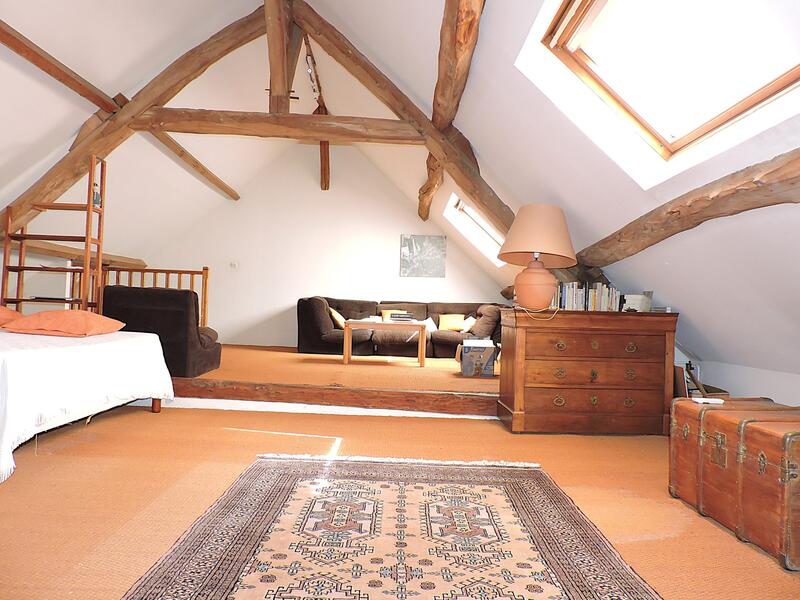 Maison - 303 m² - 7 pièces