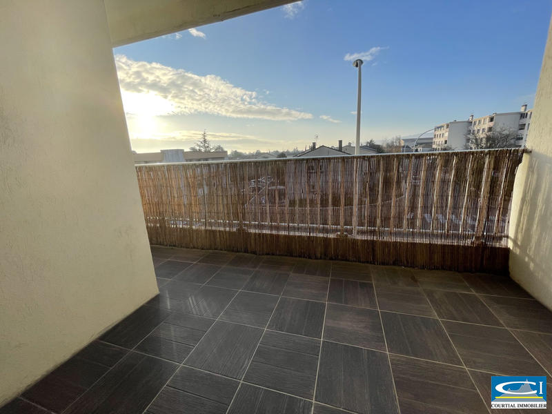 Appartement - 100 m² - 4 pièces