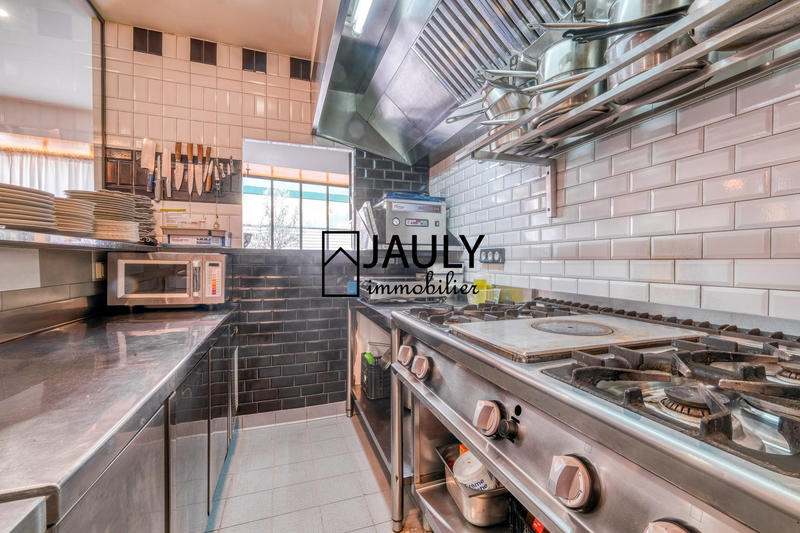 Fonds de commerce - 110 m²