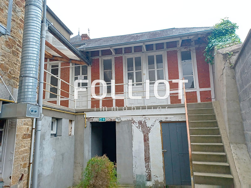 Immeuble - 290 m² - 15 pièces