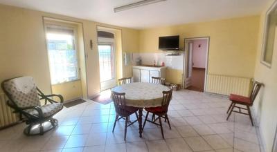 Maison en pierre - 140 m² - 6 pièces