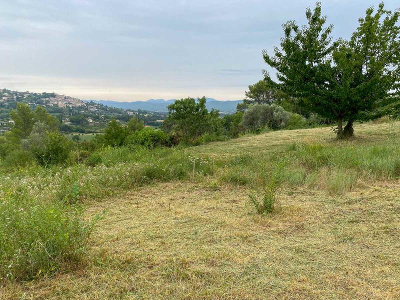 Terrain constructible - 2 080 m²