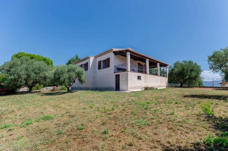 Villa - 147 m² - 4 pièces
