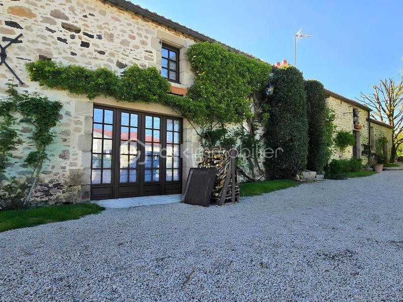 Longère - 200 m² - 7 pièces