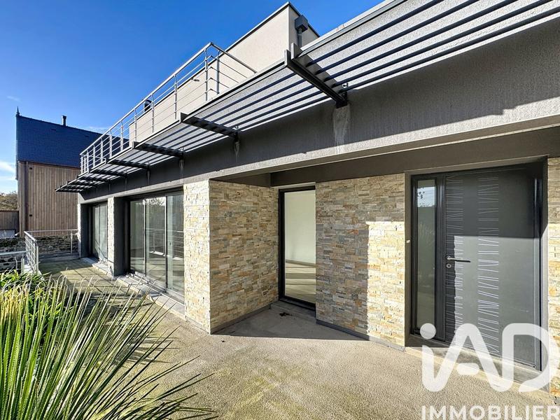 Maison de ville - 166 m² - 9 pièces