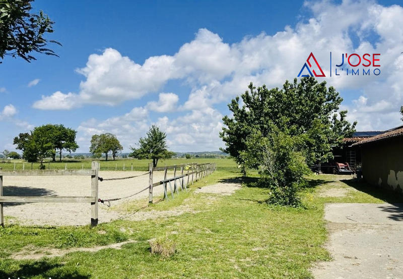 Maison - 228 m² - 7 pièces