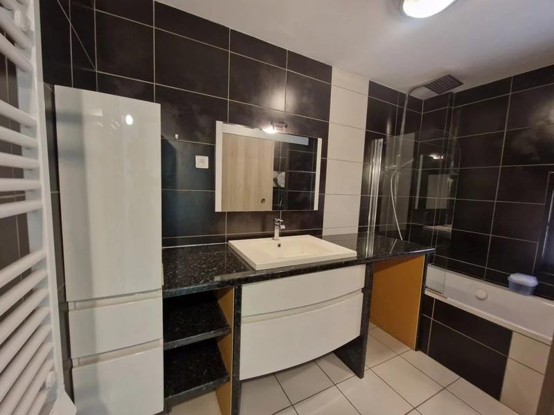 Appartement - 57 m² - 2 pièces