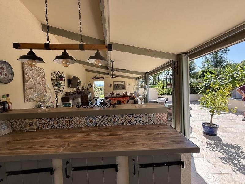 Maison ancienne - 296 m² - 6 pièces