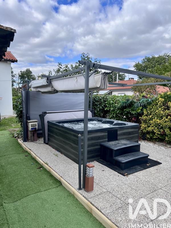 Maison - 88 m² - 6 pièces