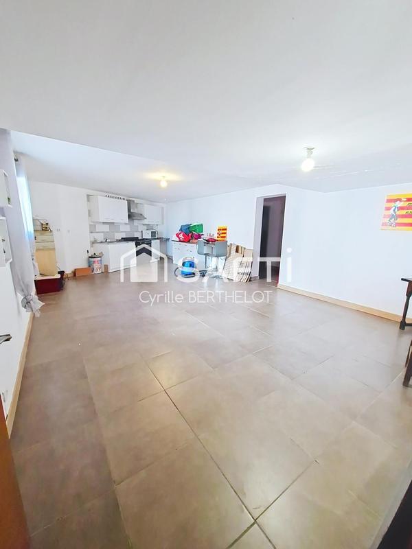 Maison - 219 m² - 9 pièces