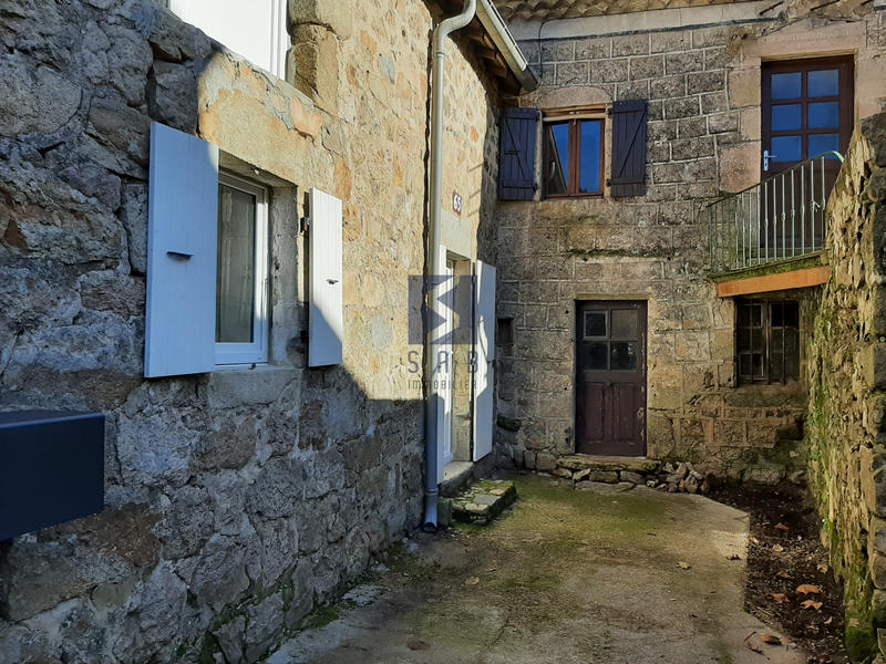 Maison - 71 m² - 6 pièces