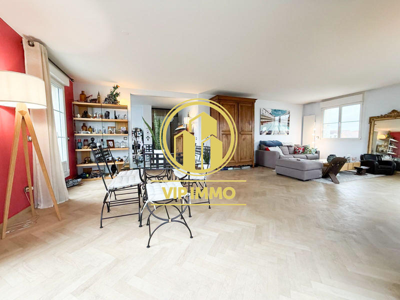 Appartement - 123 m² - 6 pièces