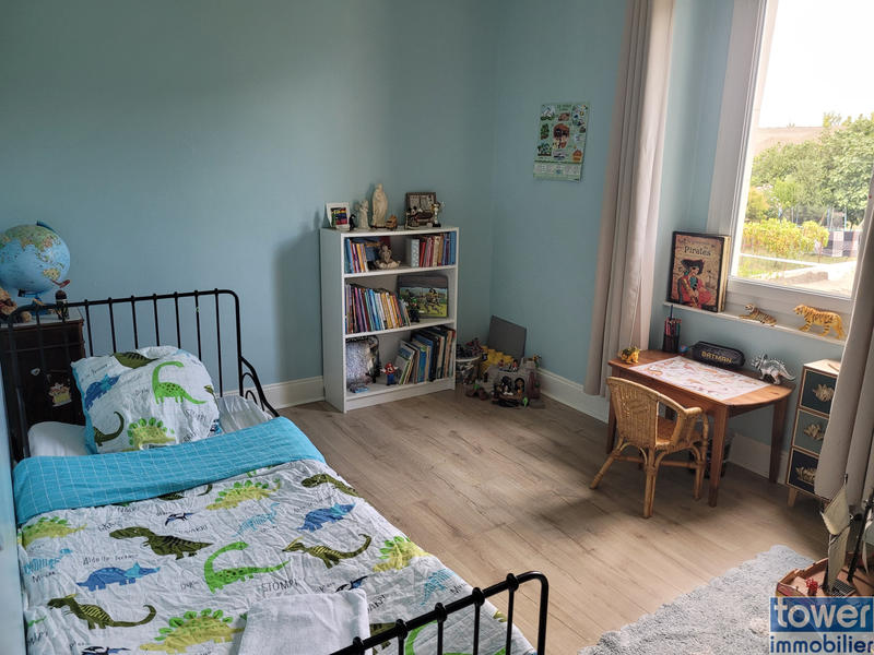 Villa - 240 m² - 6 pièces