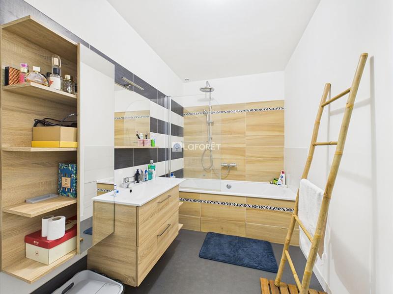 Maison - 190 m² - 8 pièces