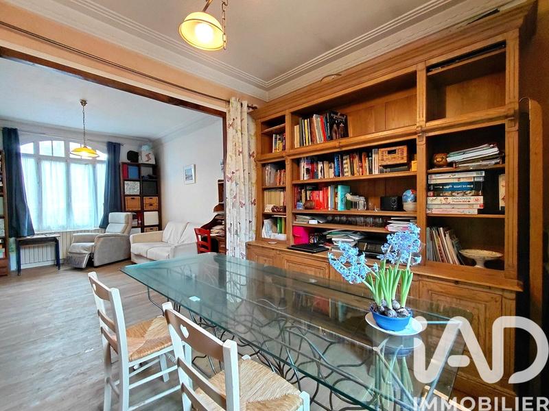 Maison - 99 m² - 6 pièces