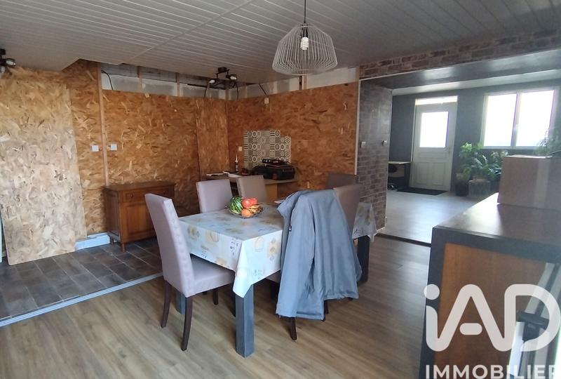 Maison - 256 m² - 9 pièces