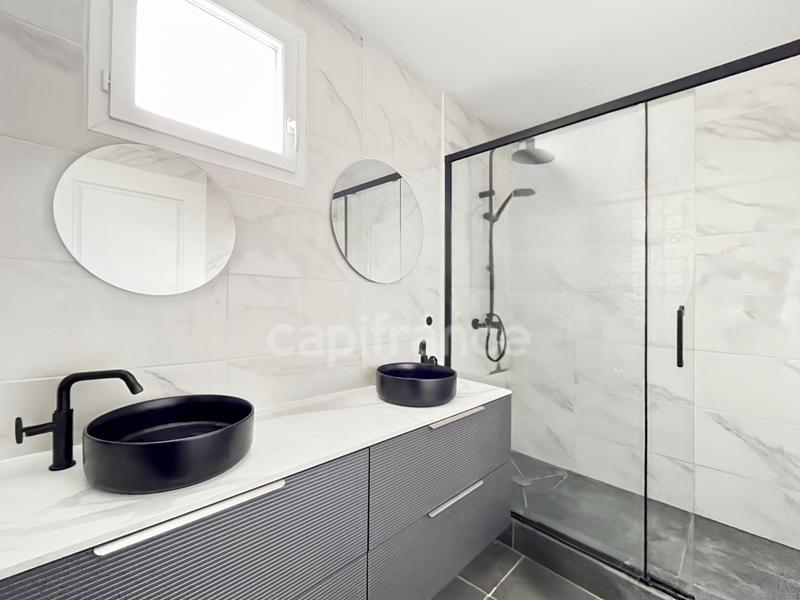 Appartement - 92 m² - 5 pièces