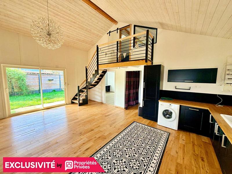 Maison - 92 m² - 4 pièces