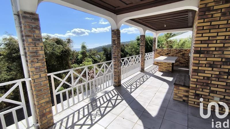 Maison - 232 m² - 6 pièces