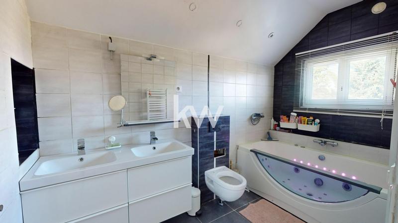 Maison - 120 m² - 6 pièces