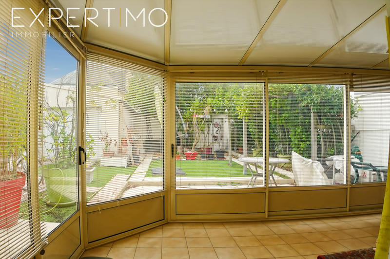 Maison - 94 m² - 6 pièces