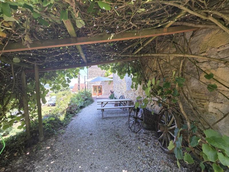 Demeure - 566 m² - 13 pièces