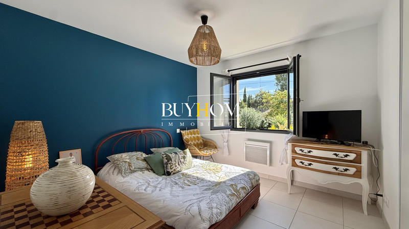 Maison - 93 m² - 4 pièces