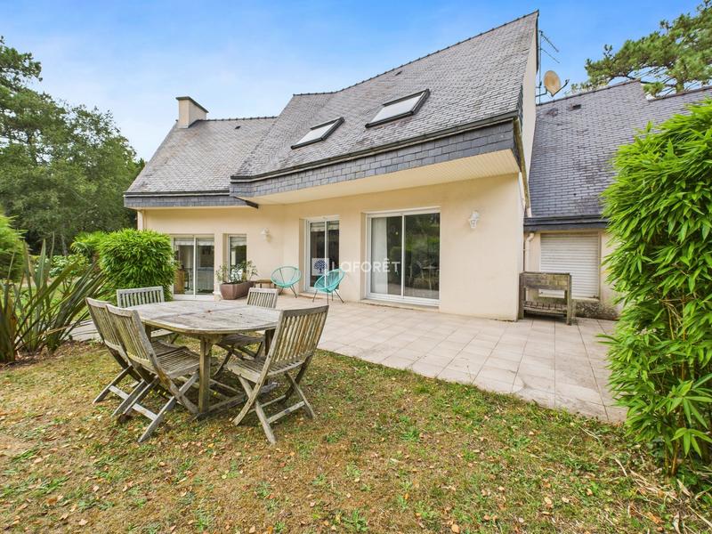 Maison contemporaine - 182 m² - 6 pièces