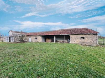 Maison - 216 m² - 11 pièces