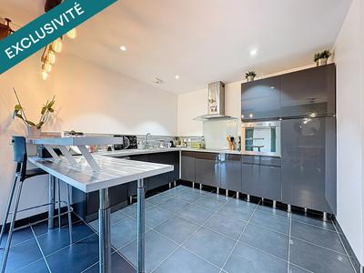 Maison - 144 m² - 9 pièces