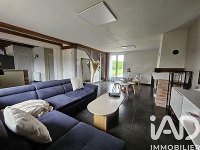 Maison - 95 m² - 5 pièces