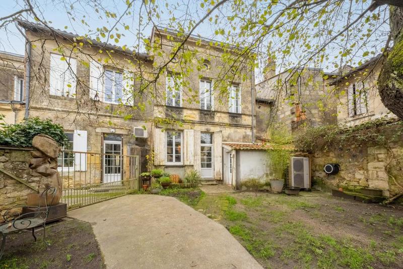 Maison de maîtres - 220 m² - 7 pièces