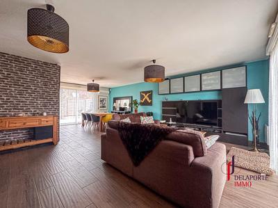 Maison - 121 m² - 5 pièces