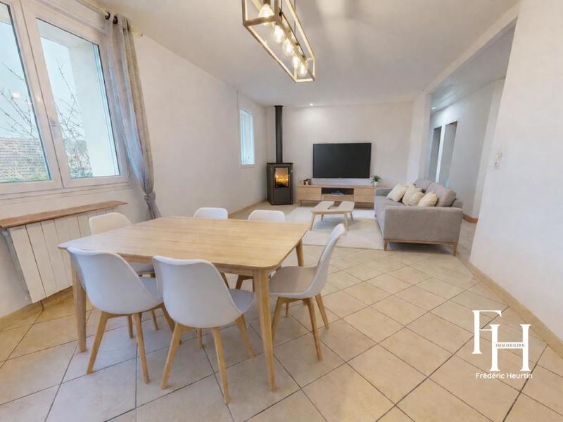 Maison - 128 m² - 5 pièces