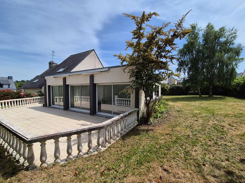 Maison - 180 m² - 7 pièces