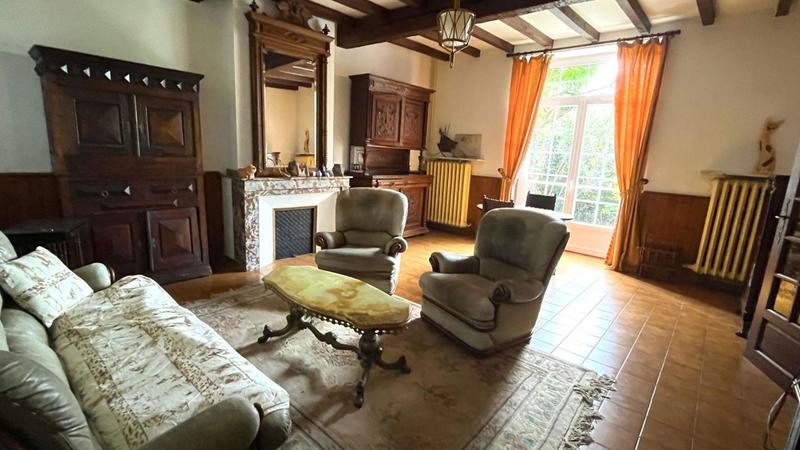 Maison de maîtres - 300 m² - 7 pièces