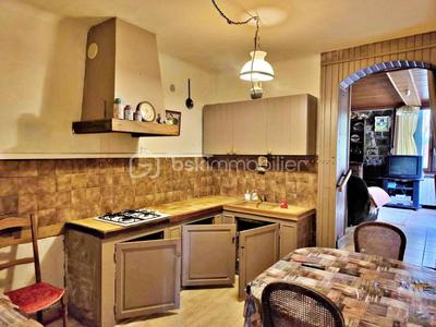 Maison traditionnelle - 134 m² - 6 pièces