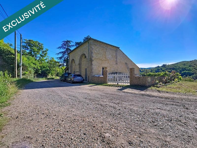 Maison - 230 m² - 10 pièces