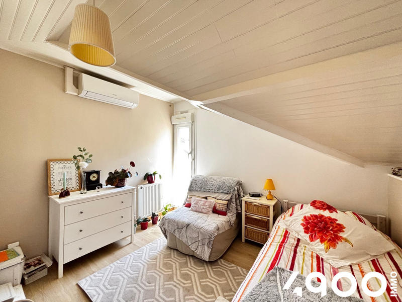 Maison - 92 m² - 6 pièces