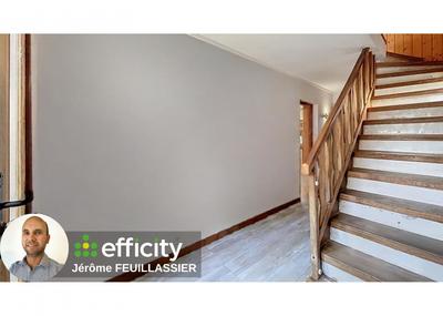 Maison - 90 m² - 5 pièces