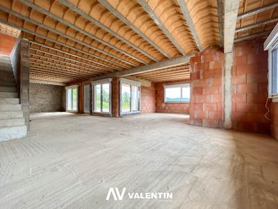 Maison - 200 m² - 5 pièces