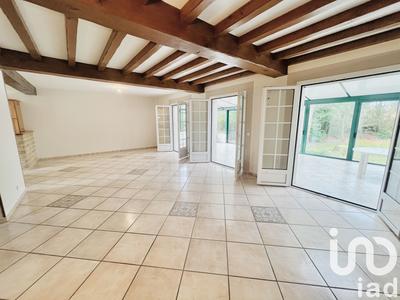Maison - 280 m² - 8 pièces
