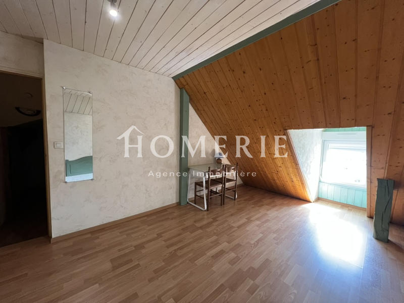 Maison de village - 300 m² - 16 pièces