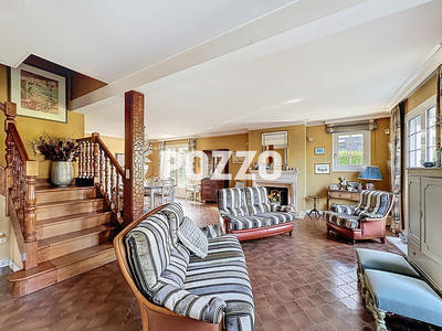 Maison - 180 m² - 7 pièces