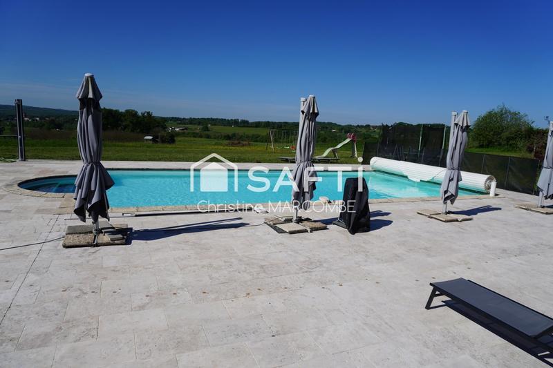 Maison - 560 m² - 17 pièces