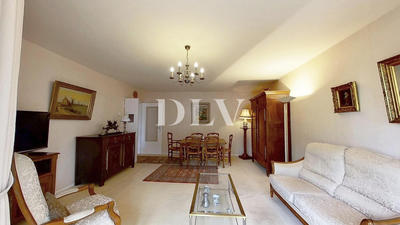 Appartement - 89 m² - 5 pièces