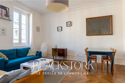 Appartement - 84 m² - 4 pièces