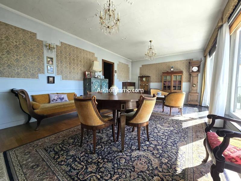 Maison - 140 m² - 5 pièces