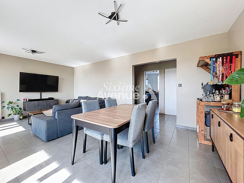 Appartement - 72 m² - 3 pièces